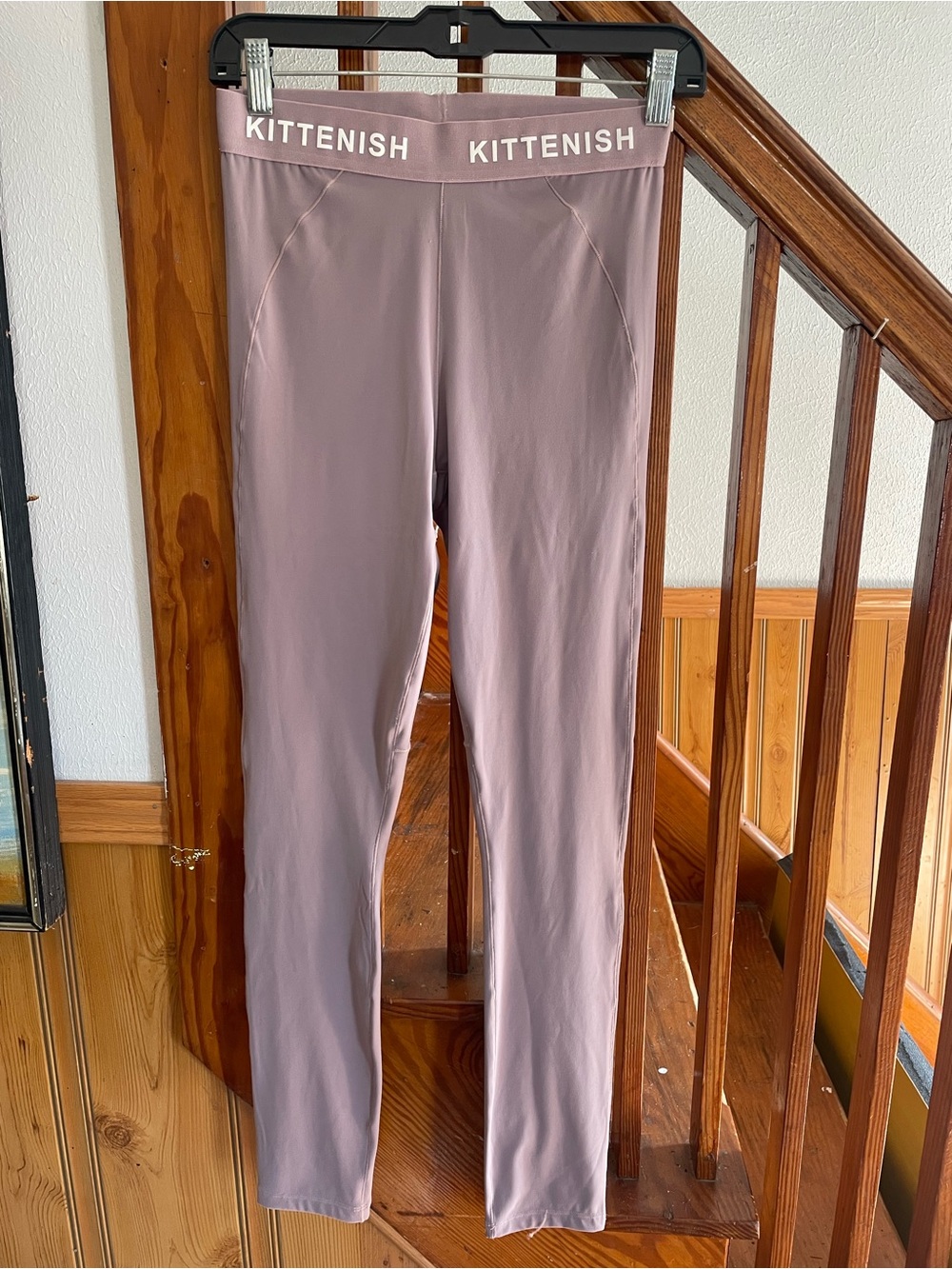 Mauve Kittenish Leggings with Branded Wait Band, Women’s M workout athletic